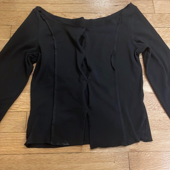 black top with holes - Picture 1 of 1